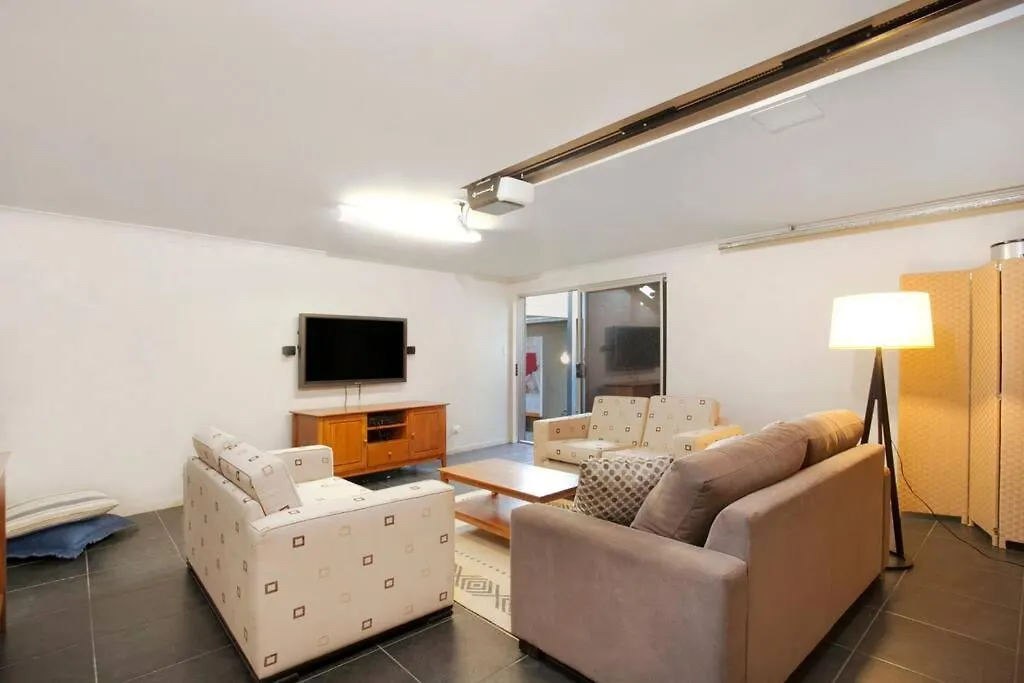 Lambert House Lower & Middle Levels Brisbane Holiday home
