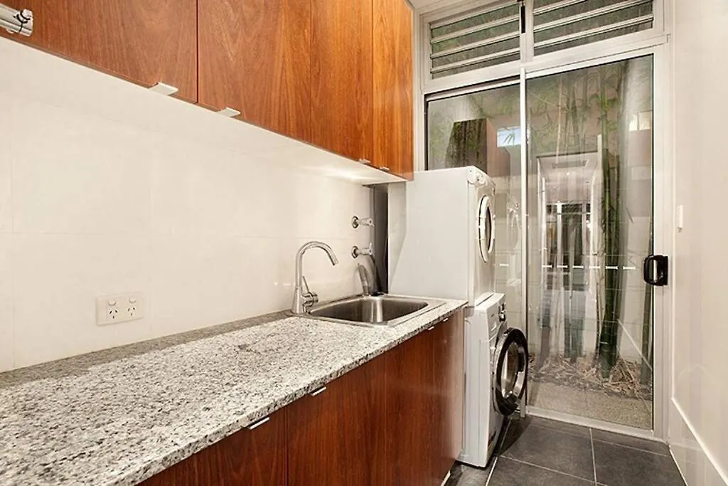 Lambert House Lower & Middle Levels Brisbane Holiday home